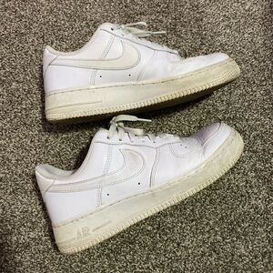 white nike air force 1